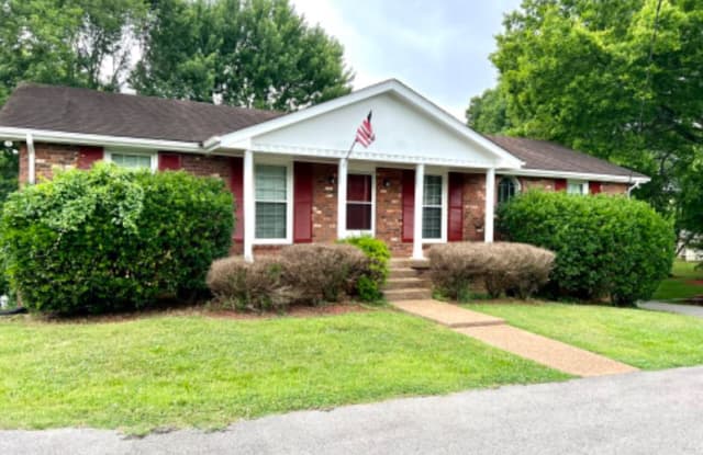 256 Indian Lake Rd - 256 Indian Lake Road, Hendersonville, TN 37075