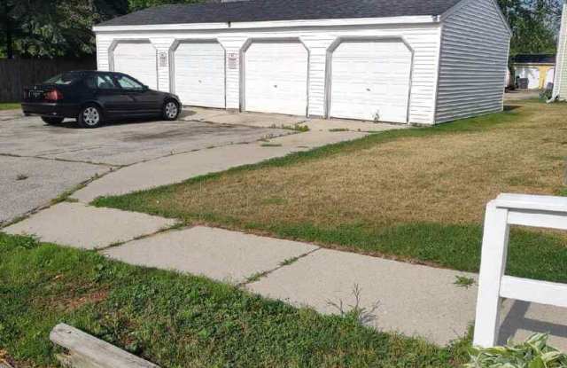 2421 Camelot Boulevard - B