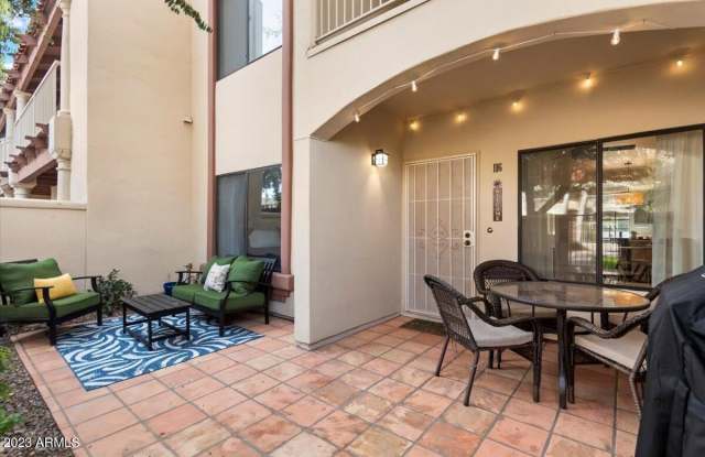 1017 E MARYLAND Avenue unit: 116