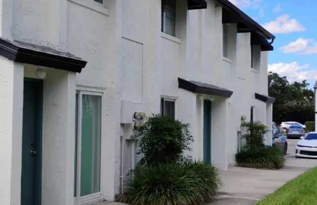 Photo of 4211 S SEMORAN BOULEVARD