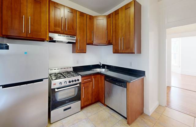 1301 Leavenworth