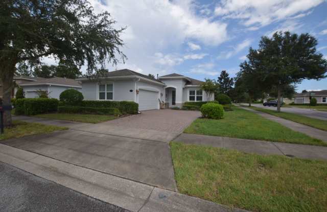 Photo of 3 Bedroom, 2.5 Bath Single Family Home at 132 Amanthus Ct. DeLand, FL 32724