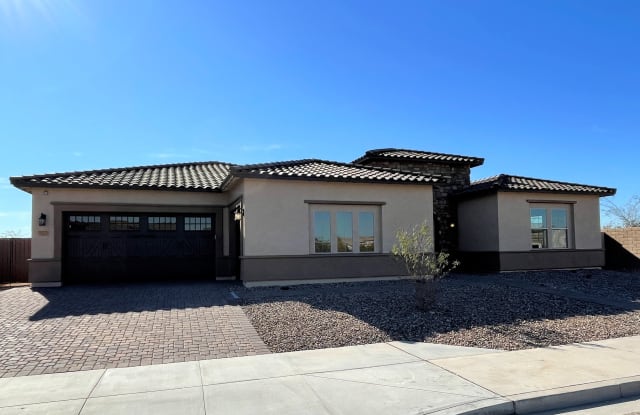 9273 W Country Club Trl - 9273 West Country Club Trail, Peoria, AZ 85383