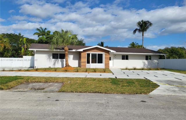 10041 SW 134th St - 10041 SW 134th St, Kendall, FL 33176