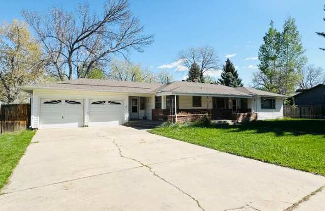 1557 Lake Drive - 1557 Lake Drive, Loveland, CO 80538