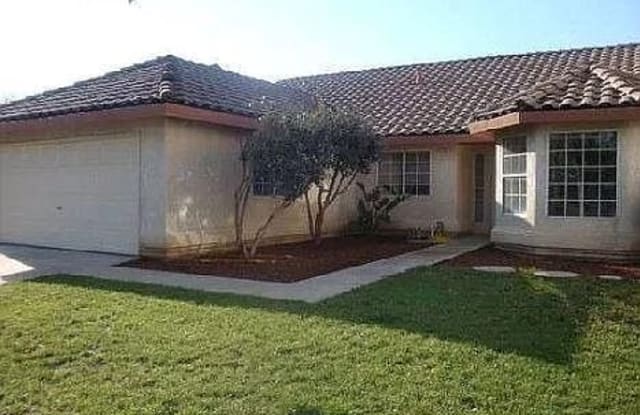 1221 Crater Ave - 1221 Crater Avenue, Modesto, CA 95351