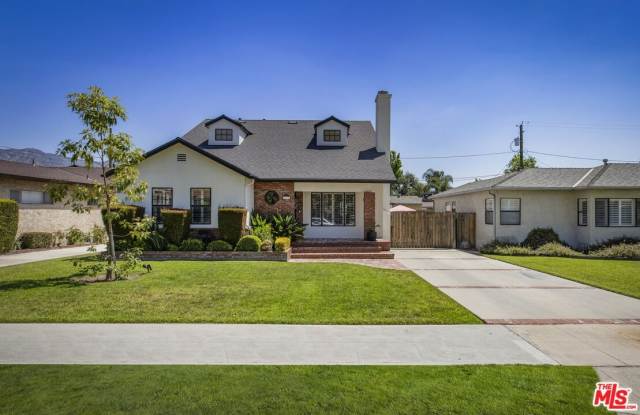 1132 N Reese Pl