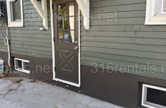 Photo of $675 - 1 bedroom / 1 bathroom - Apartment in the McCormick Neighborhood