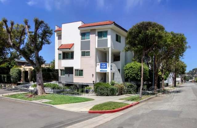115 West Cypress Street