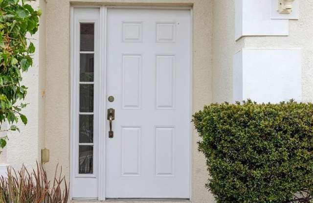 2605 WATERLINE STREET