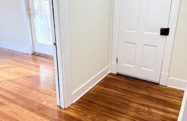 3390 URBANA Pike unit: Suite 2