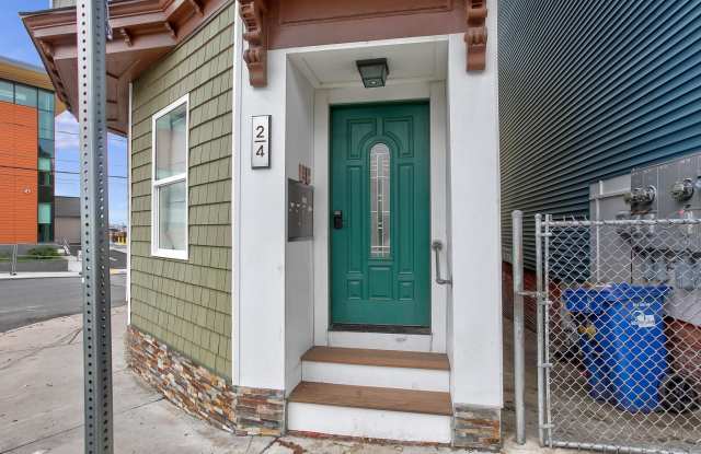 Photo of 4 Shelby St