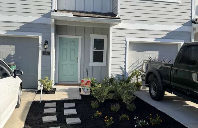 108 Deep Bay Circle