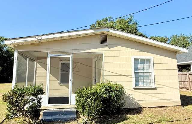 Charming 3-Bedroom Home With Screened Front Porch
