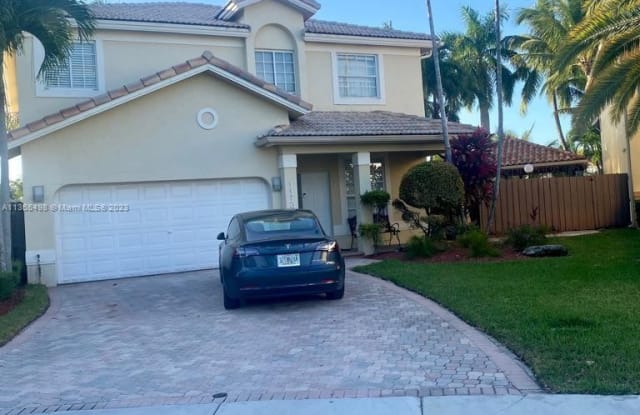 11191 NW 72nd Ter - 11191 Northwest 72nd Terrace, Doral, FL 33178