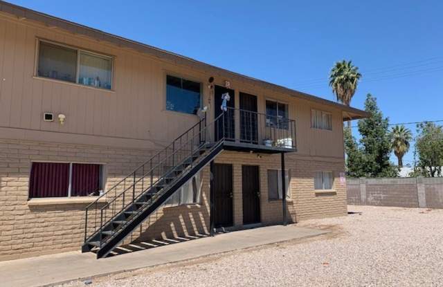 Photo of 330 W. 5th Place