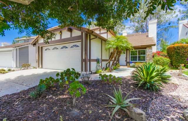 Charming Carmel Valley House in great location close to the beach and shopping!