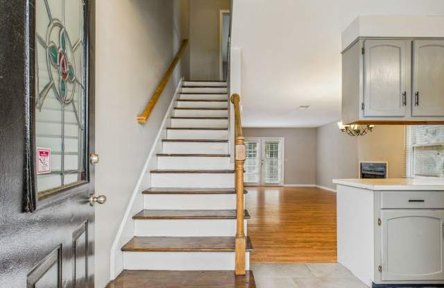 UNCG Area – Chancellors Court Townhomes. Walk to Campus and just minutes to Downtown!