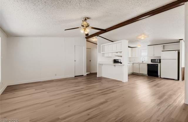 6105 Berthelot Lane