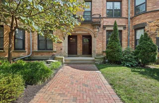 1757 Beacon 3
