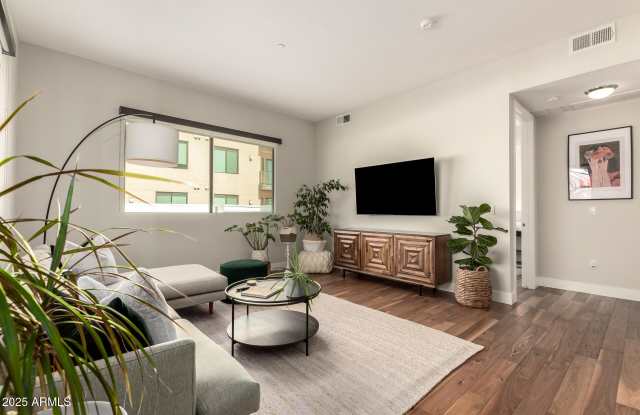 Photo of 7300 E EARLL Drive unit: 2001