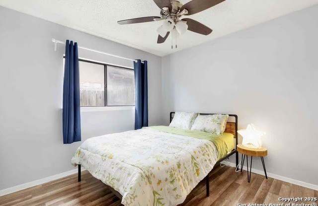 6735 COUNTRY FIELD DR