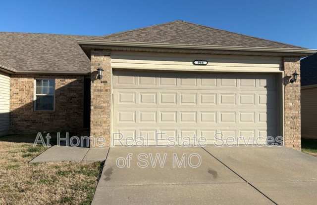 Photo of 964 N Parkwood Ave