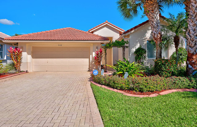 9118 Bay Harbour Circle - 9118 Bay Harbour Circle, West Palm Beach, FL 33411