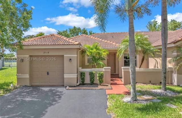 1918 Andromeda Ln