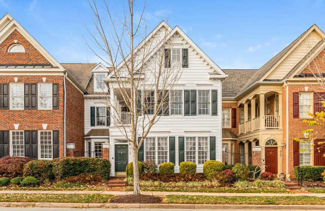 Photo of 513 Rosebush Lane