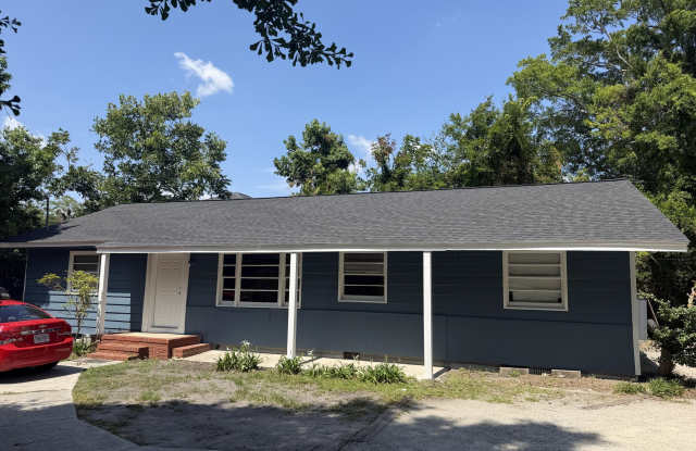 106 Hawthorne Drive