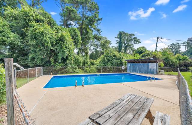 500 Grant St Apt B207