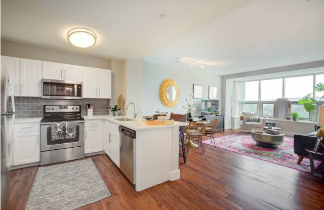 Photo of Halstead Burlington