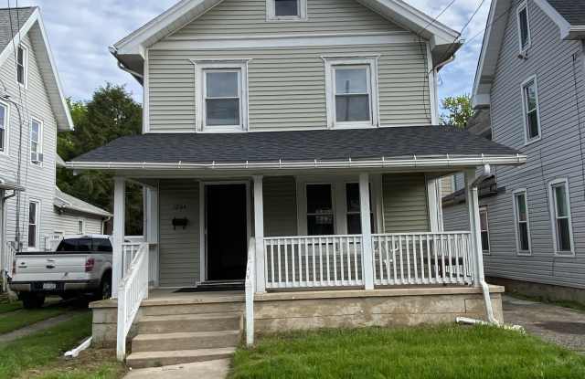 1204 Memorial Avenue - 3