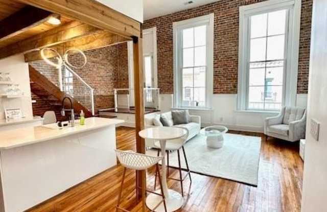 Photo of 171 E DAVIS unit: 200