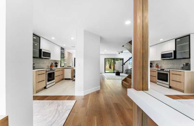 541 N Ocean Boulevard