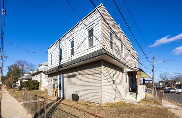 701 N Warwick Rd Unit B