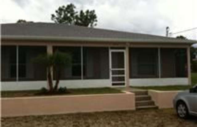 4952 Golfview Blvd - 4952 Golfview Boulevard, Lehigh Acres, FL 33973