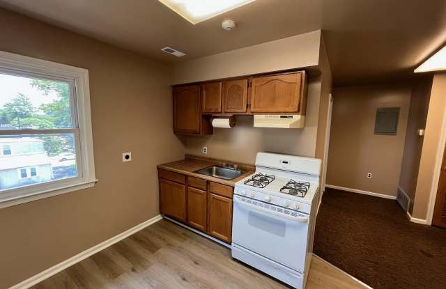 1000 E WILLOW GROVE Avenue