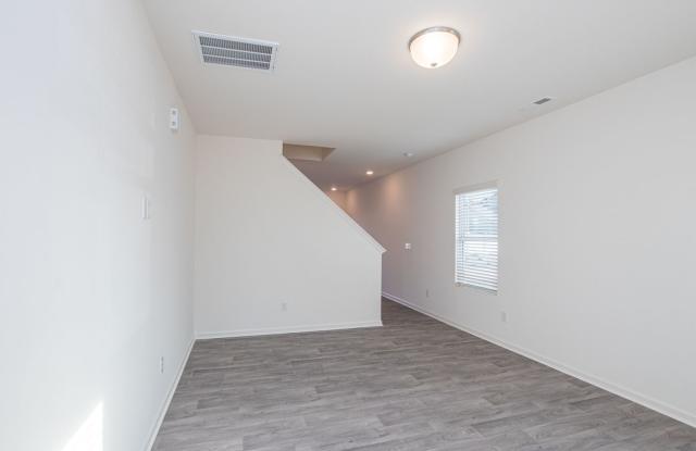 LOCATION! BEAUTIFUL 3BD/2.5BTH Townhome - Belmont - READY NOW
