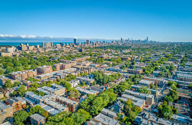 4857 North Paulina St. Apt.