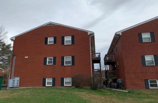 3012 Mid Dale Ln, apt #3 - 3012 Mid Dale Lane, Louisville, KY 40220