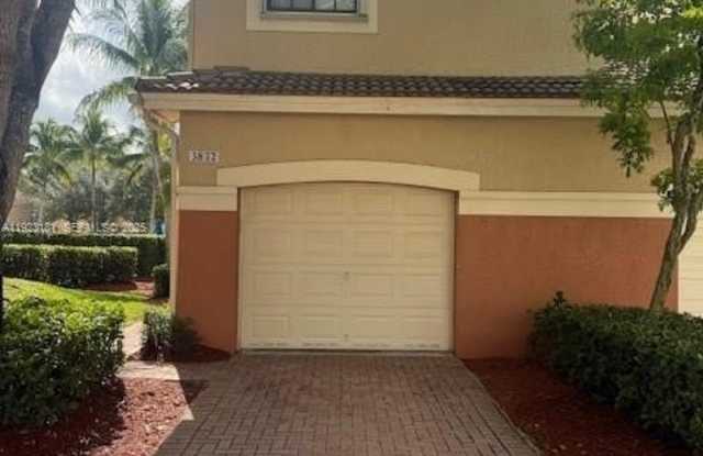 Photo of 3872 Tree Top Dr