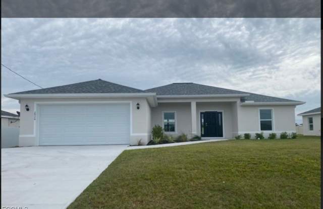 2926 Diplomat Parkway W