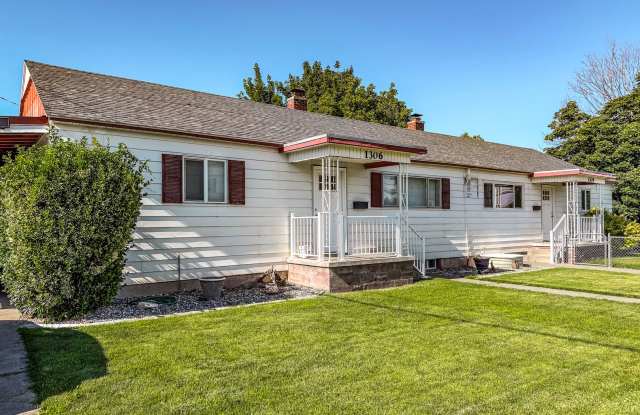 Photo of 2-Bed 1-Bath Duplex Unit in the Heart of Richland
