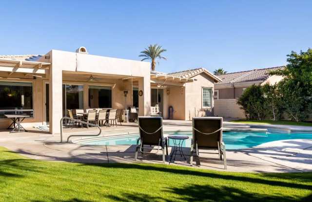 40741 Avenida Solana