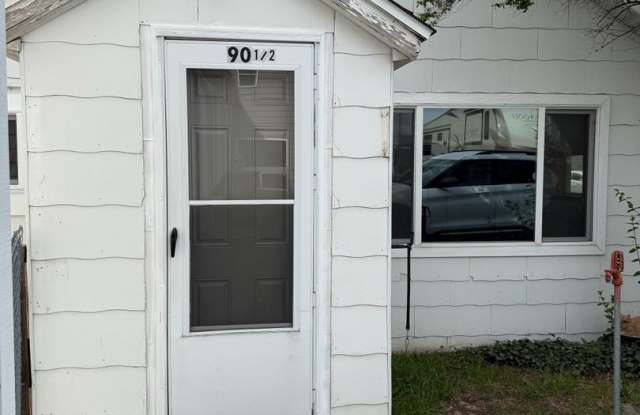 Charming 1 bedroom, 1 bathroom home available in Belgrade!