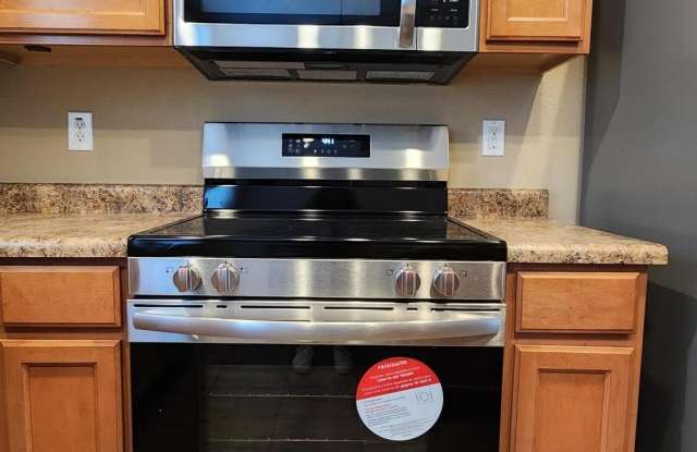 42539 W HILLMAN Drive