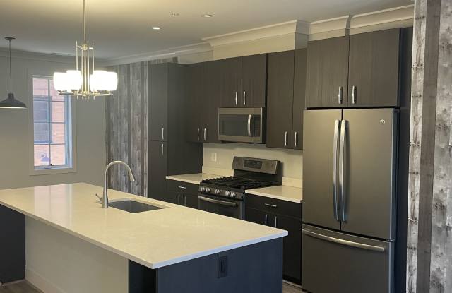 918 N. Buchanan Street