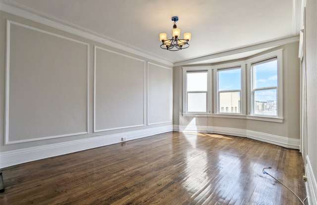 2030 Franklin Street